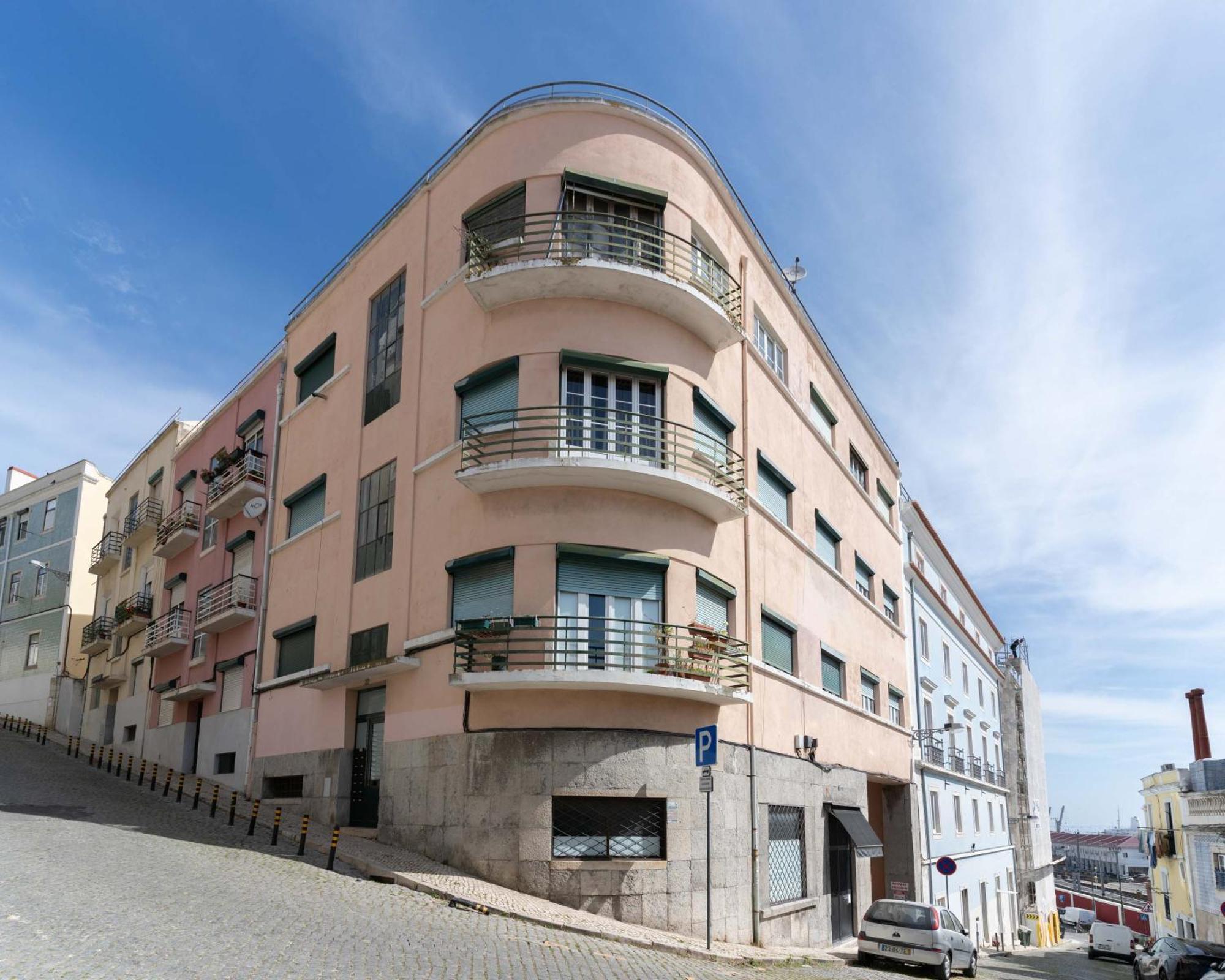 Limehome Lisbon Calcada Do Cardeal Exterior photo